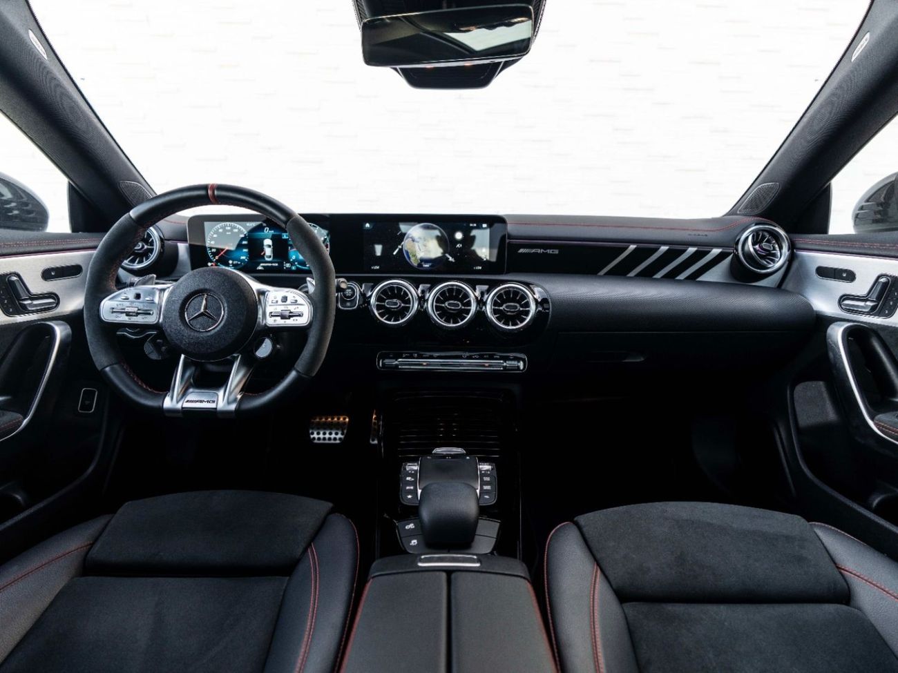 مرسيدس بنز CLA 35 AMG Std 2.0L