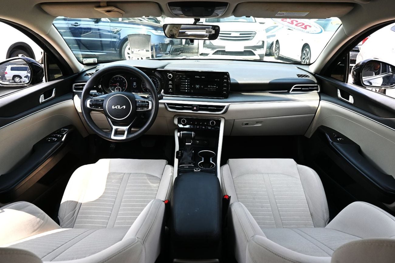 Kia K5 LX