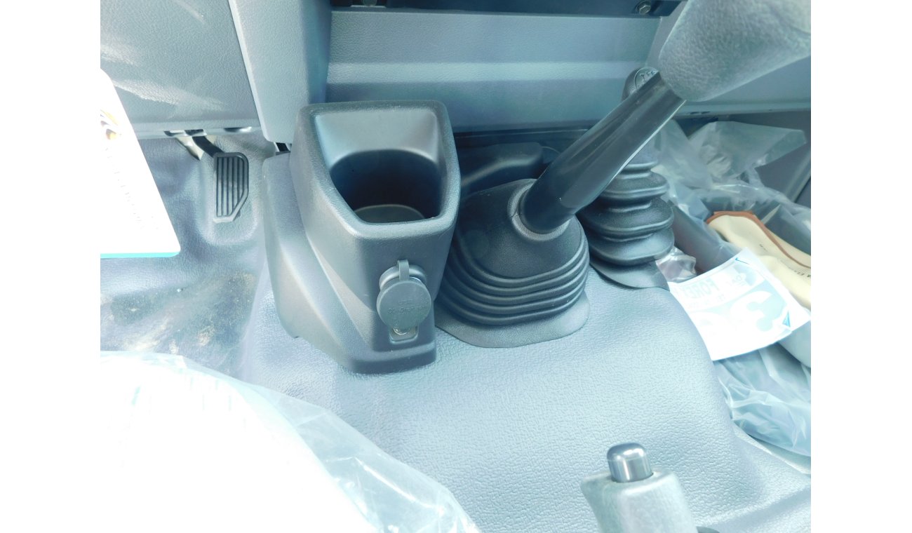 تويوتا لاند كروزر هارد توب 78 4.5L Diesel V8 M/T - 4WD – ABS-3 Door -Winch,Diff.Lock