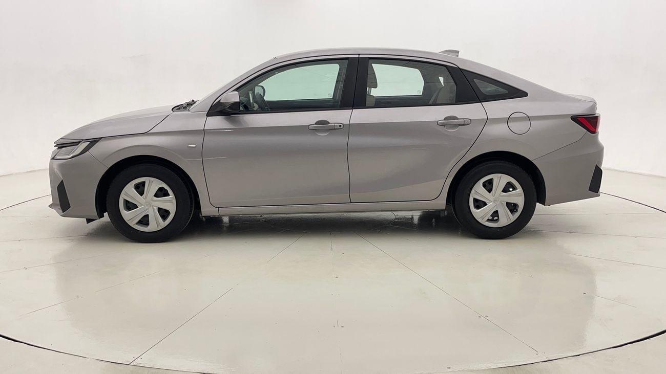 تويوتا يارس E 1.5 | بدون دفعة مقدمة | اختبار القيادة في المنزل