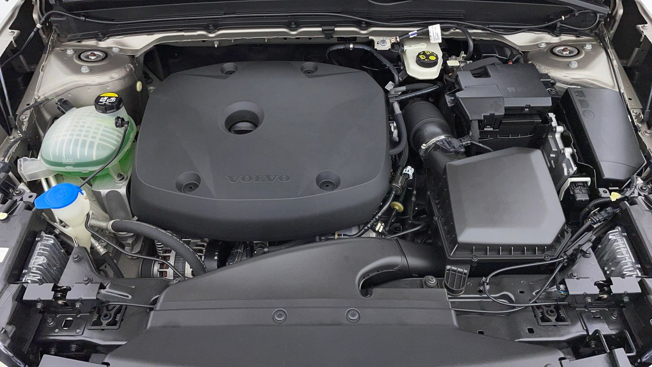 فولفو XC 40 T4 R DESIGN 2 | بدون دفعة مقدمة | اختبار قيادة مجاني للمنزل