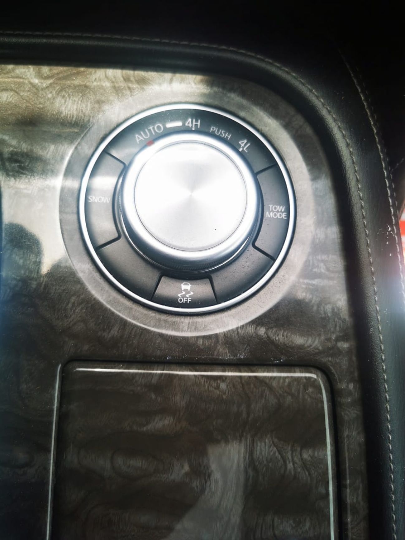 Nissan Armada Platinum