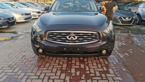 Infiniti FX35