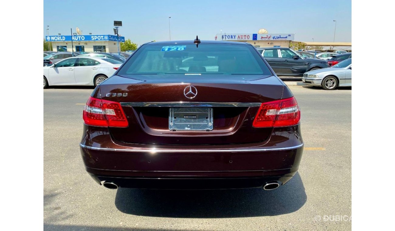 Mercedes-Benz E 350 Burgundy Color