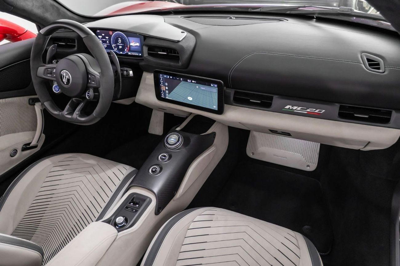 مازيراتي MC20 تشيلو 2023 Maserati MC20 Cielo Spyder / Carbon Body / Japanese Spec