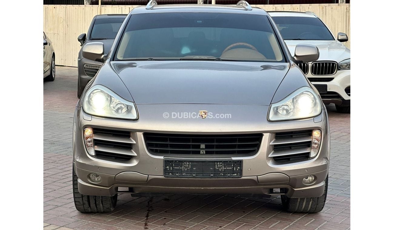 Porsche Cayenne Porsche Cayenne S 8 cylinder Model: 2009 Mileage : 160,000 K.M Price : 23,000 dirhams Gulf specifica