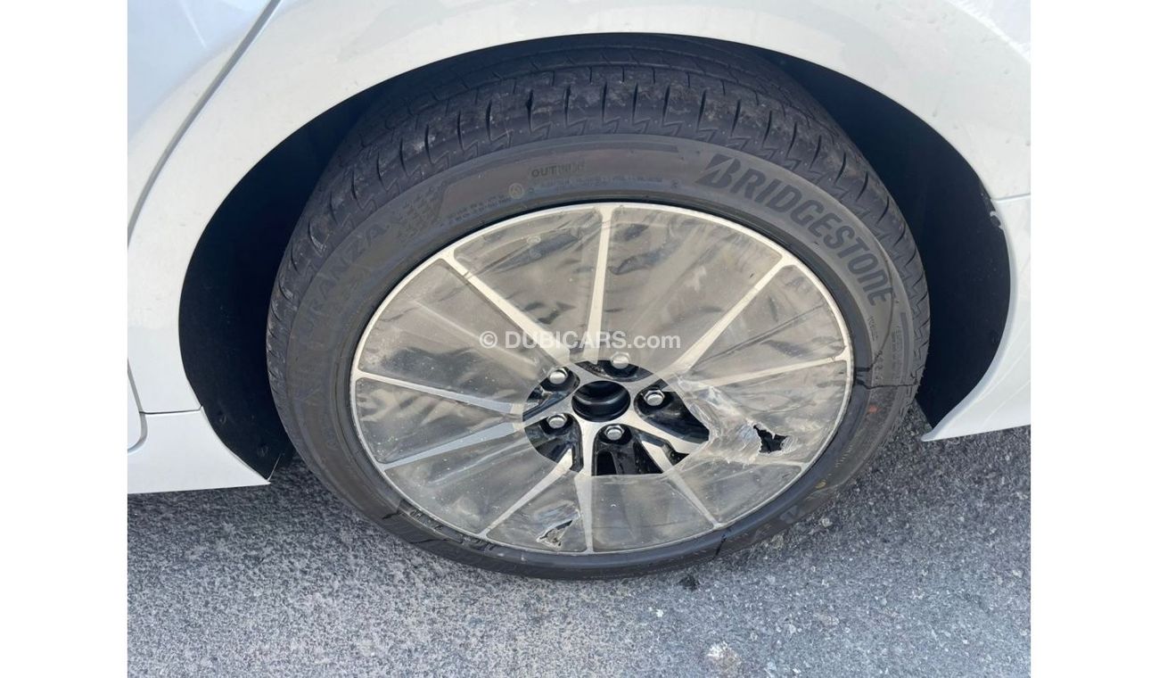 تويوتا كامري TOYOTA CAMRY 3.5L، V6 LIMITED، موديل 2021 مع جلد داخلي، سقف بانورامي، للتصدير