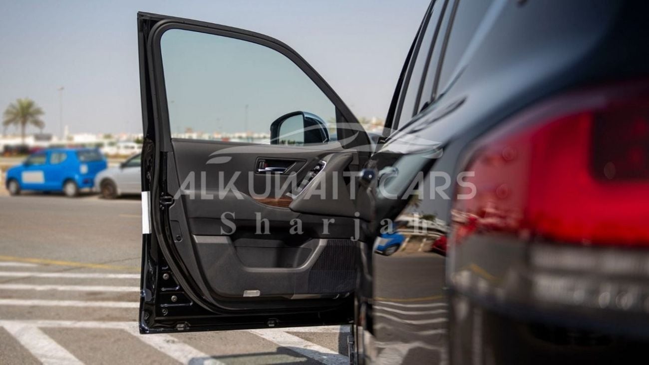 تويوتا لاند كروزر TOYOTA LAND CRUISER 300 VX 3.5P AT MY2024 – BLACK