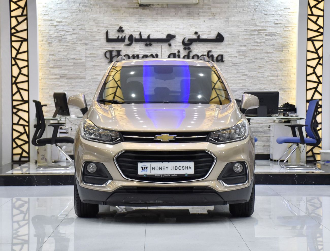 شيفروليه تراكس EXCELLENT DEAL for our Chevrolet Trax LT ( 2019 Model ) in Brown / Beige Color GCC Specs
