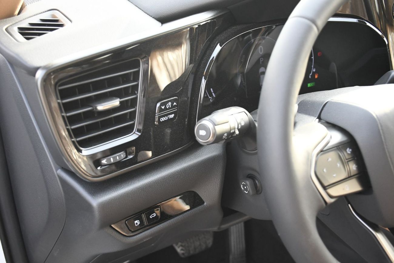 Lexus NX350h 2.5L HYBRIDE Full Option GCC (Ready Stock)