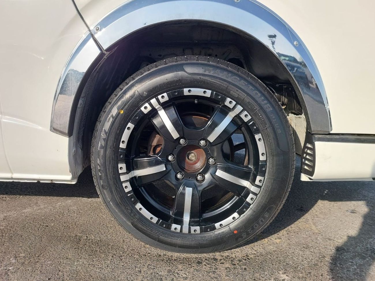 تويوتا هاياس TOYOTA HIACE COMMUTER VAN RHD 2014 MODEL 3.0 L DIESEL AUTOMATIC(PM21971)