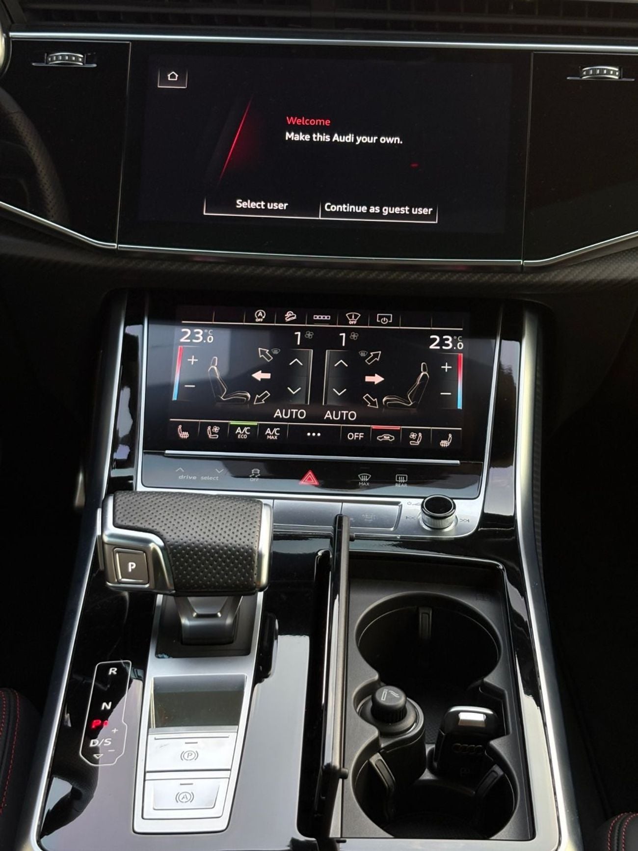 Audi RSQ8 TFSI quattro 4.0L AED 8,700 P.M | 0% DOWN PAYMENT | AUDI RS Q8 | 4.0L V8 4WD | 2023 | GCC SPECS