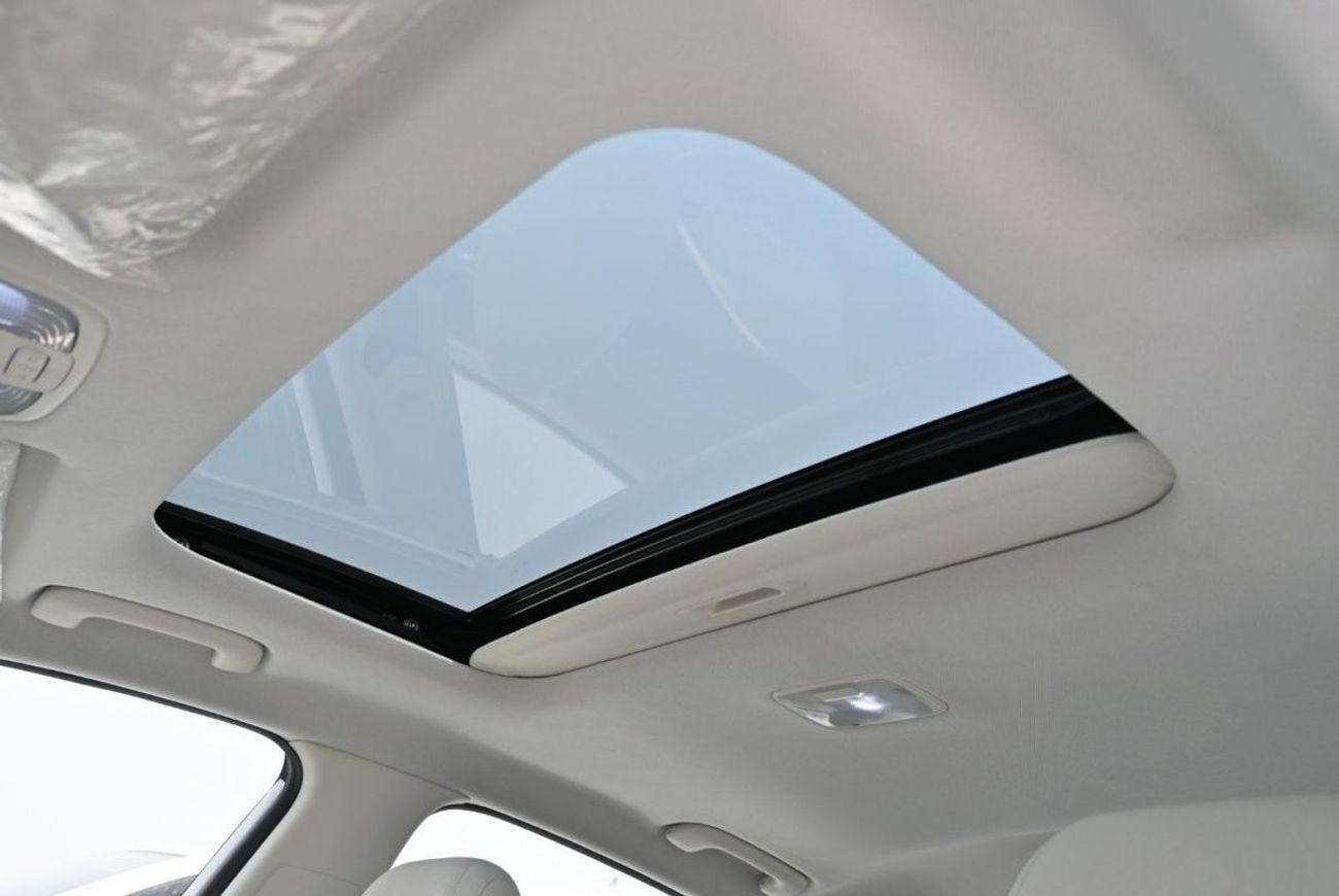 Hyundai Accent Hyundai Accent 1.5L Petrol, Model 2024, Color White