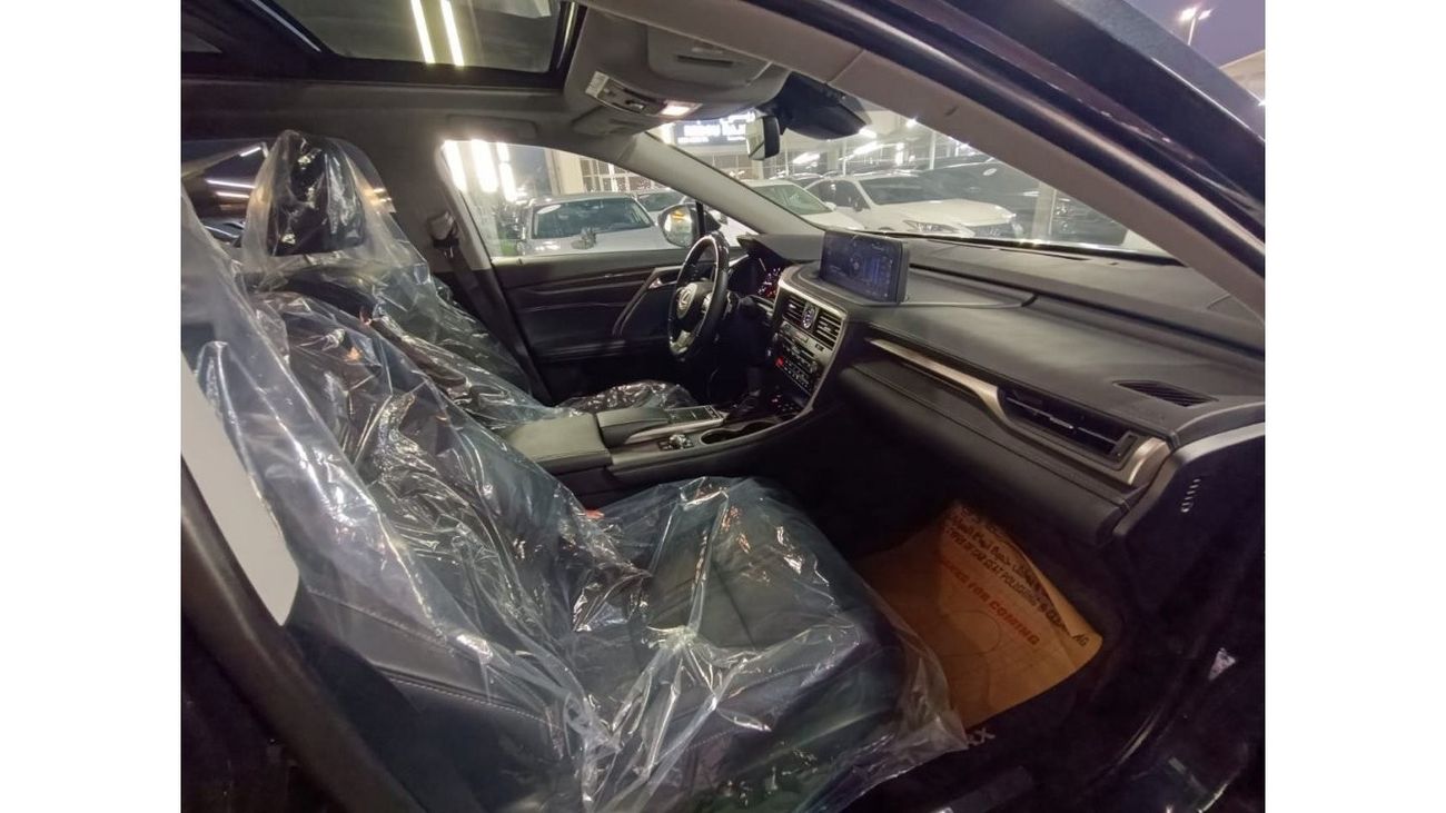 Lexus RX350 Platinum The car is very good, in perfect condition, looks clean from the outside and inside without