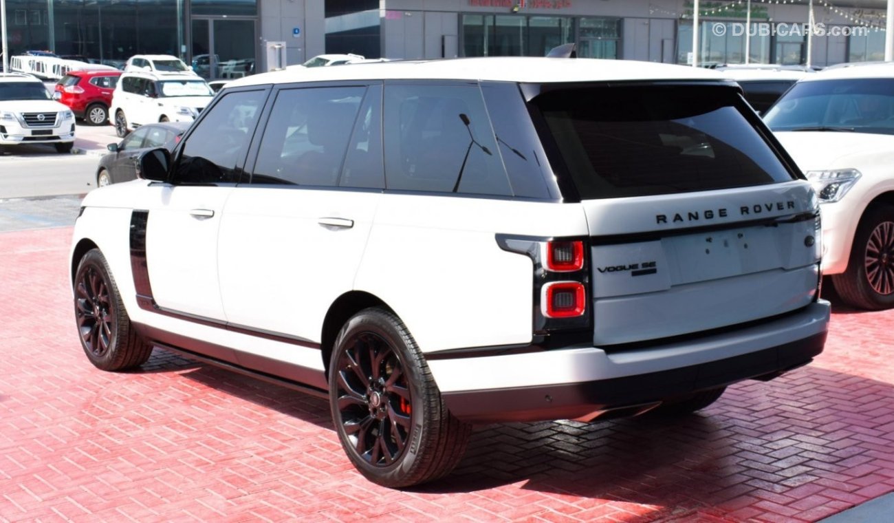 Used Land Rover Range Rover Vogue SE Supercharged 2018 for sale in Abu