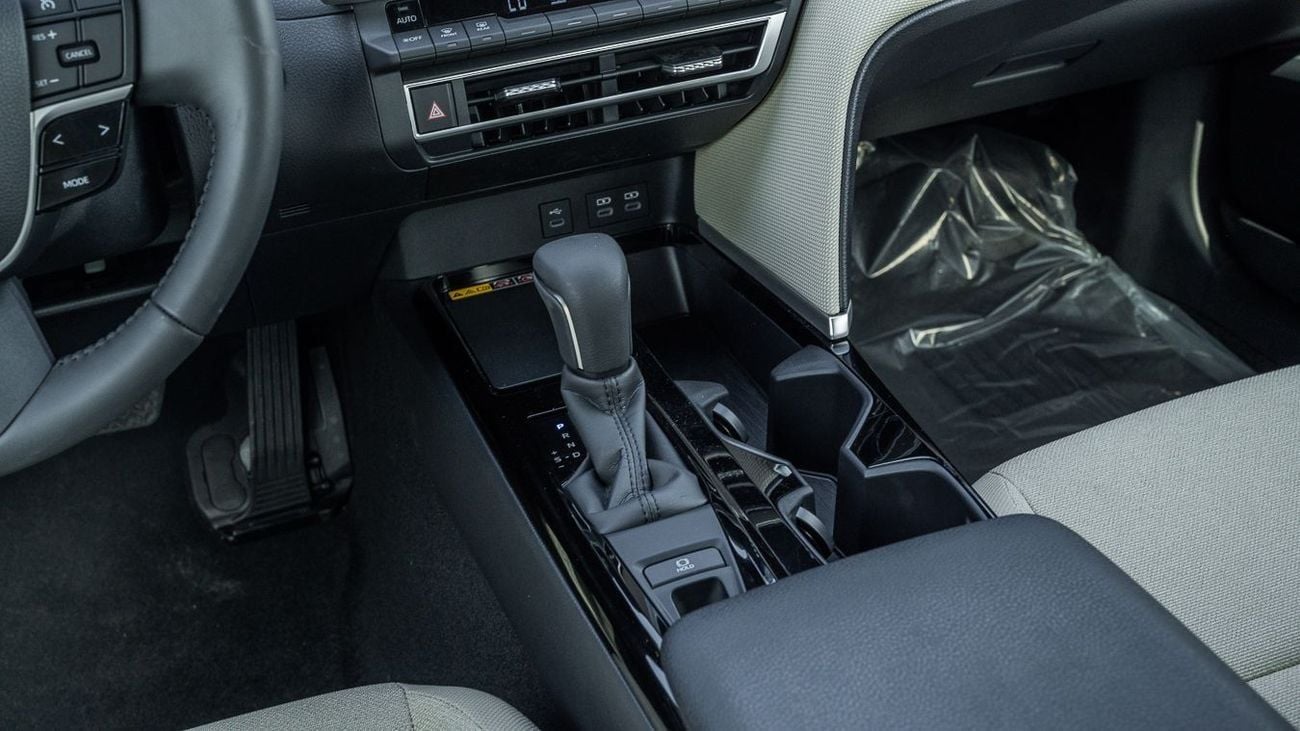 تويوتا كامري GLE TOYOTA CAMRY 2.5 LE -2026YM