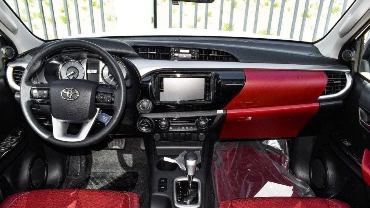 Toyota Hilux SGLX TOYOTA HILUX DC 2.7L 4X4 PETROL W/REAR CAMERA A/T MY24 2.7L Petrol 2024