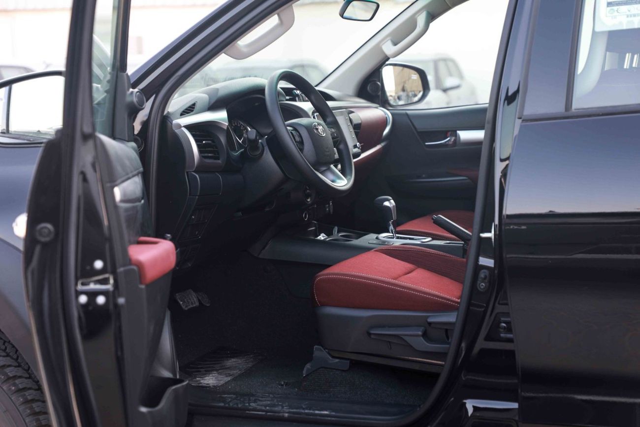 Toyota Hilux 2025 TOYOTA HILUX SR5 4.0 - ATTITUDE BLACK inside RED | Export Only
