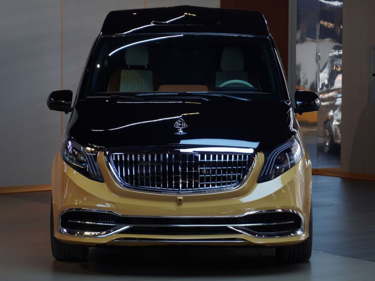 Mercedes-Benz V 250 5,864 PM I 3 Years warranty and Service I Brand New I High Roof