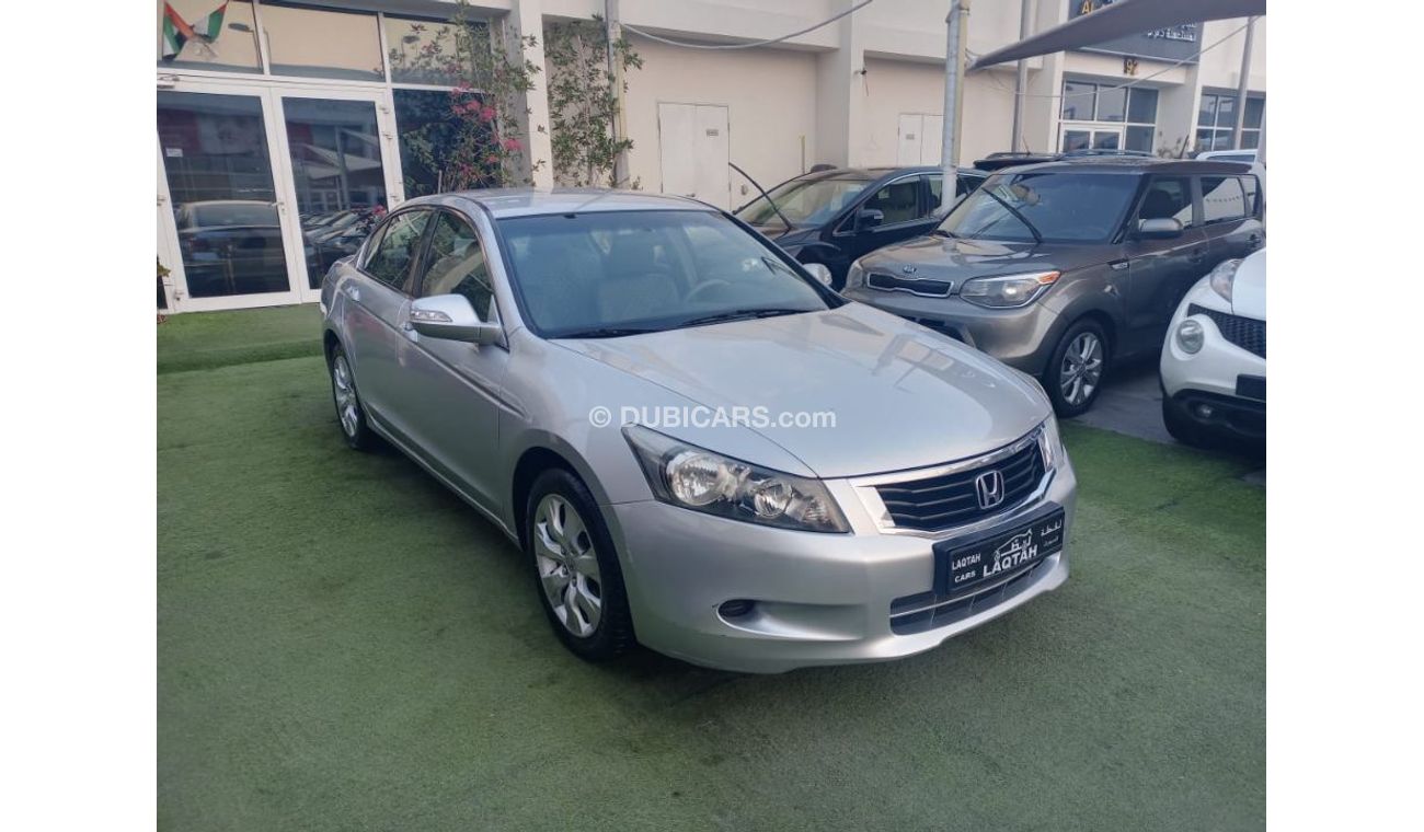 هوندا أكورد موديل 2009 خليجى مثبت سرعة تحكم رنجات جناح خلفى سنتر لوك تكييف باور بحالة ممتازةلاتحتاج لأى مصاريف