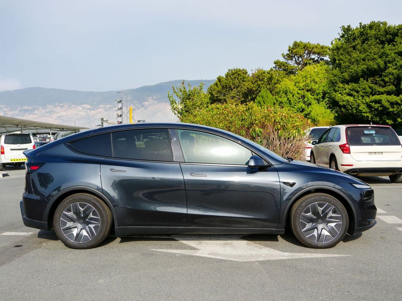 Tesla Model Y 2025 TESLA MODEL YL AWD 7-SEATS LONG RANGE BRAND NEW 0KM