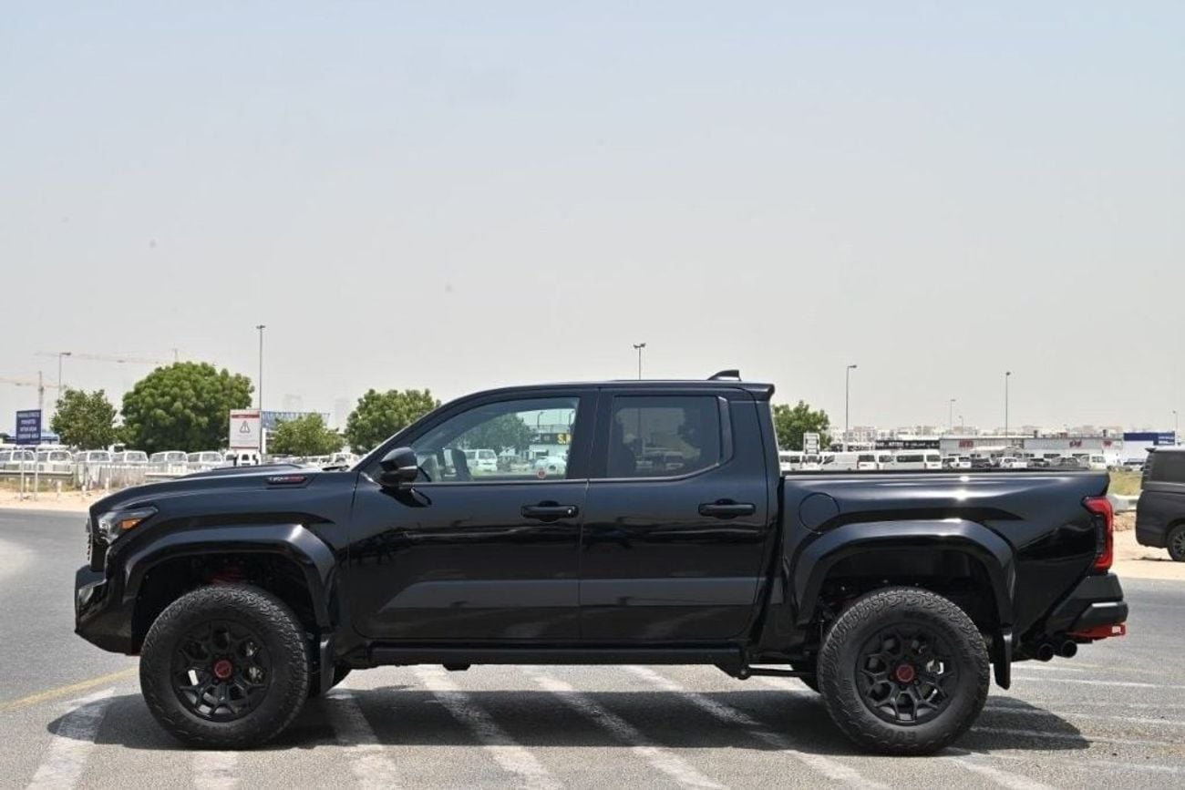 تويوتا تاكوما HYBRID 2.4L BLACK/RED