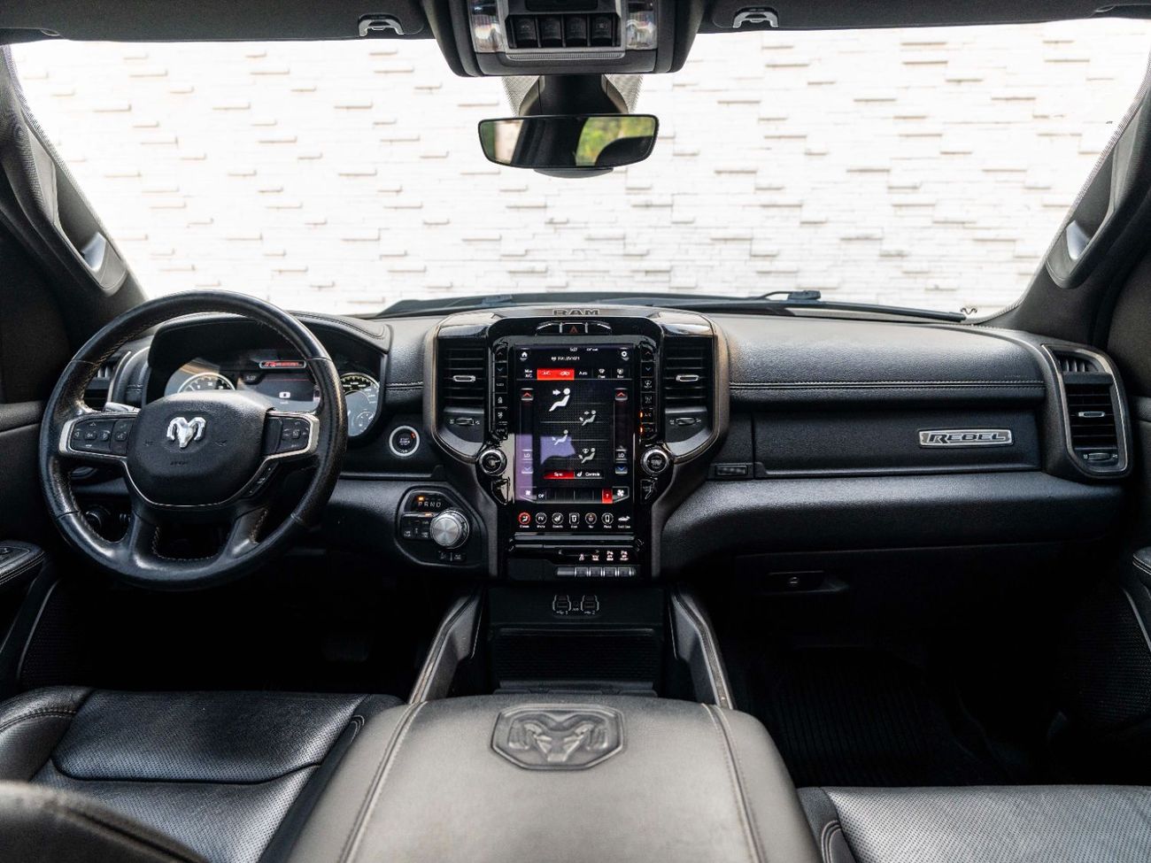 رام 1500 Bighorn Crew Cab 5.7L