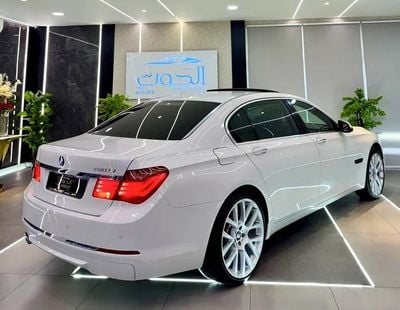 بي أم دبليو 730Li LOVELY WHITE 730Li V6 || FULL OPTION || GCC || ACCIDENTS FREE || CONDITION