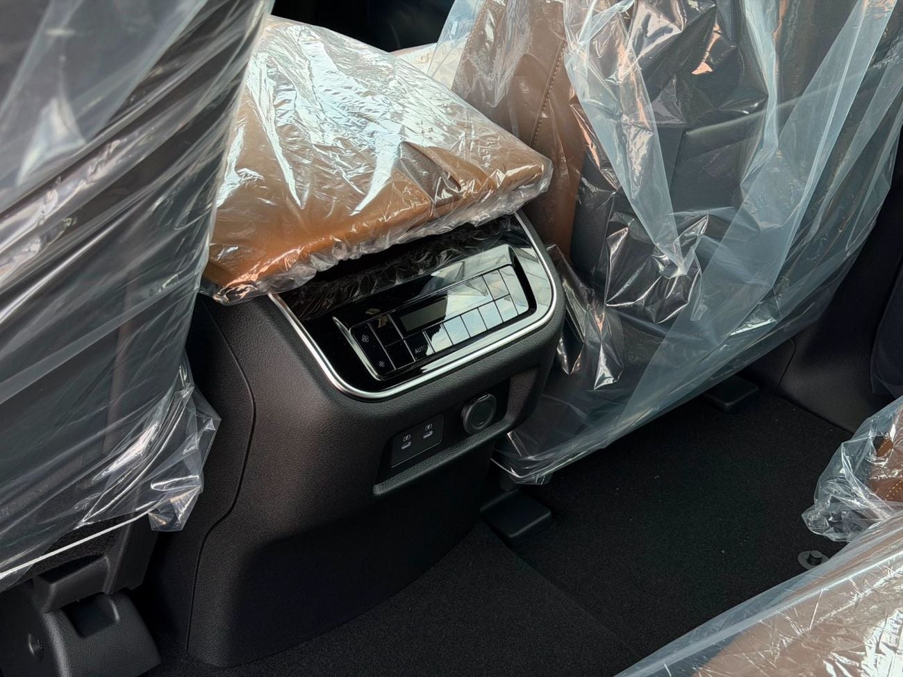 نيسان باترول LE PLATINUM CITY LE PLATINUM 3.5L Petrol V6 2026 Export Price @ 368,000 AED