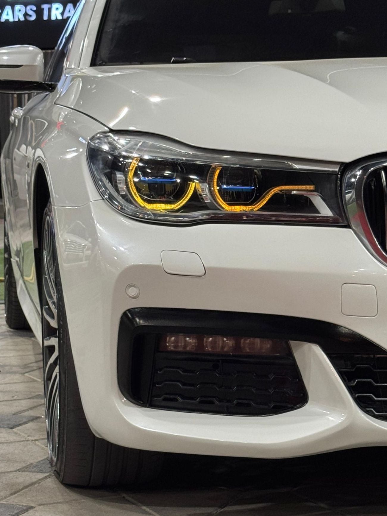 بي أم دبليو 750Li PURE EXCELLENCE