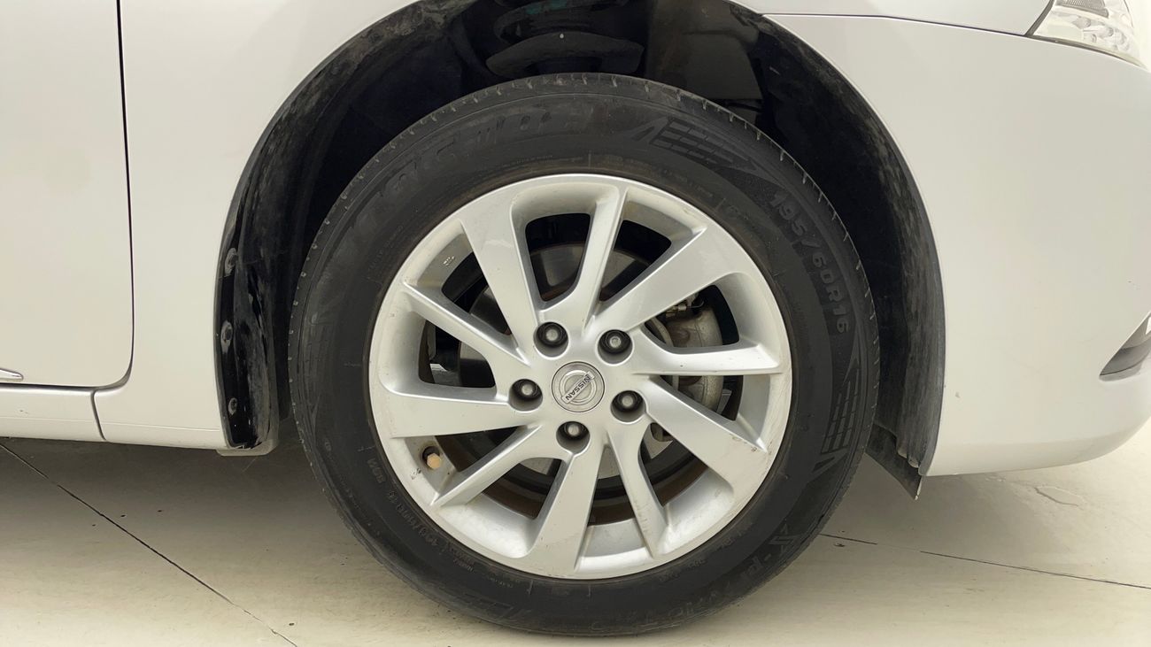 نيسان سنترا S 1.8 | بدون دفعة مقدمة | اختبار القيادة في المنزل