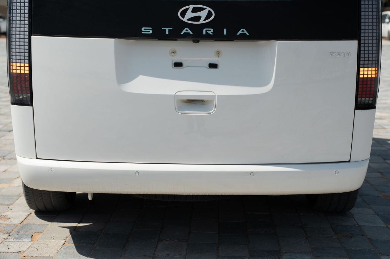 هيونداي ستاريا PRESTIGE 2.2 DIESEL | 11 SEATER | 8AT | GCC SPECIFICATIONS | FULL OPTIONS