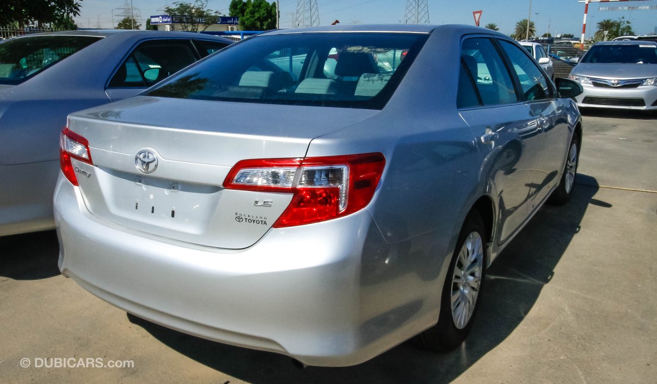 Toyota Camry LE