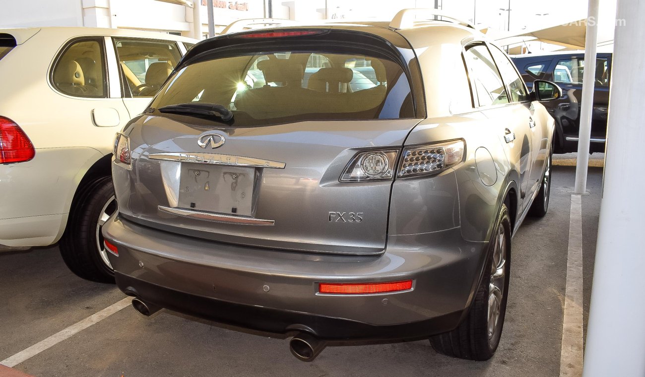 Infiniti FX35