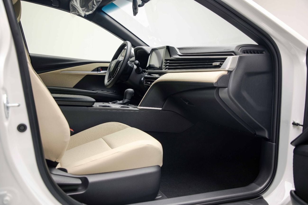 Toyota Camry LE HEV 2.5L - Platinum White Pearl Inside Beige | Export Only