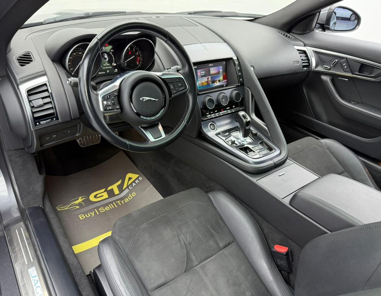 جاكوار F Type Std 3.0L Coupe A/T 2018 Jaguar F-Type V6, Warranty, Full Service History, Fully Loaded, Excellent Co