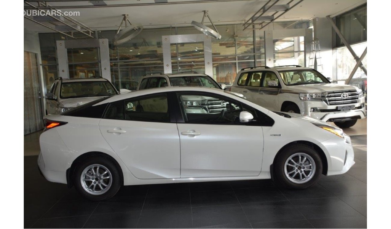 Toyota Prius hybrid full option 0 km