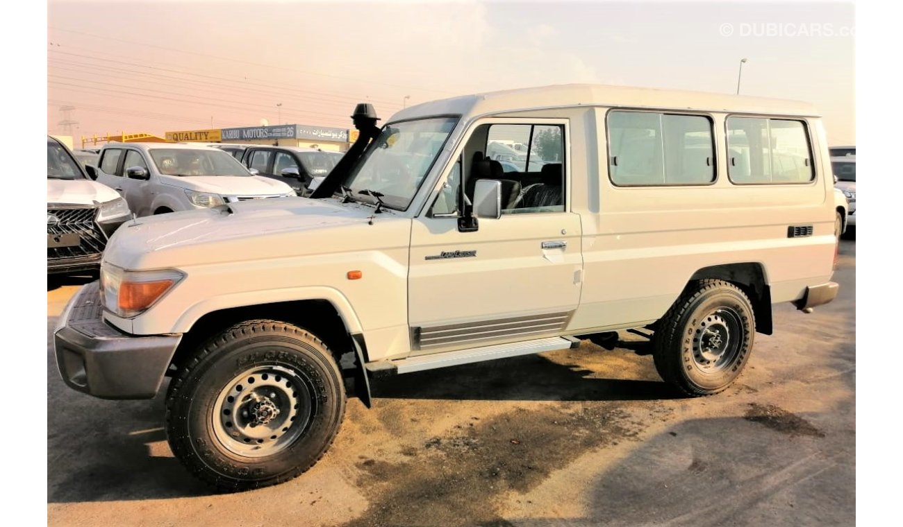 Toyota Land Cruiser hard top 3 door