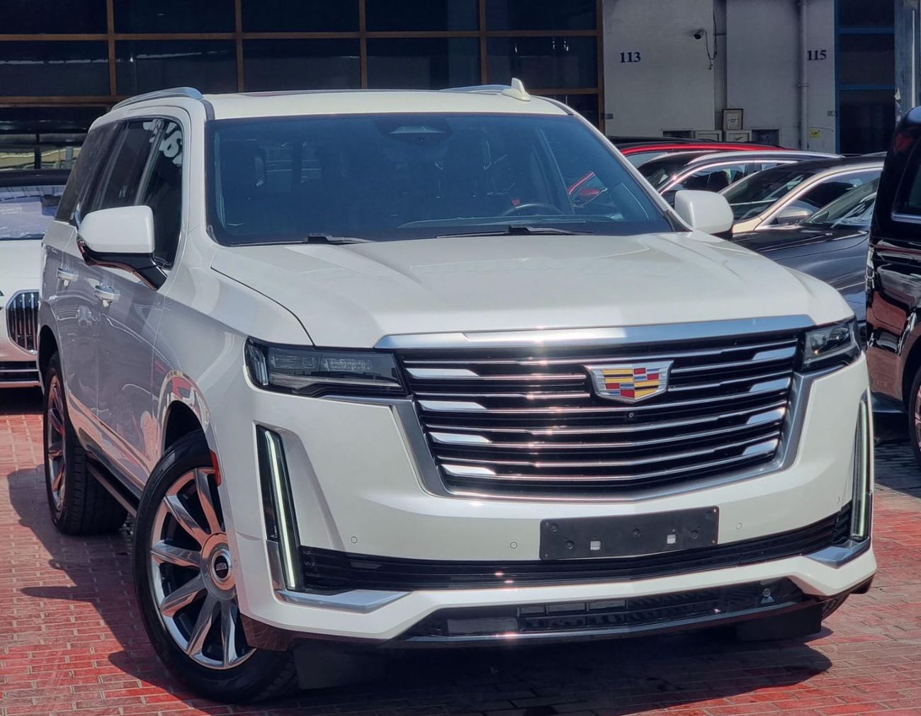 كاديلاك إسكالاد Premium Luxury Platinum 6.2L 4WD