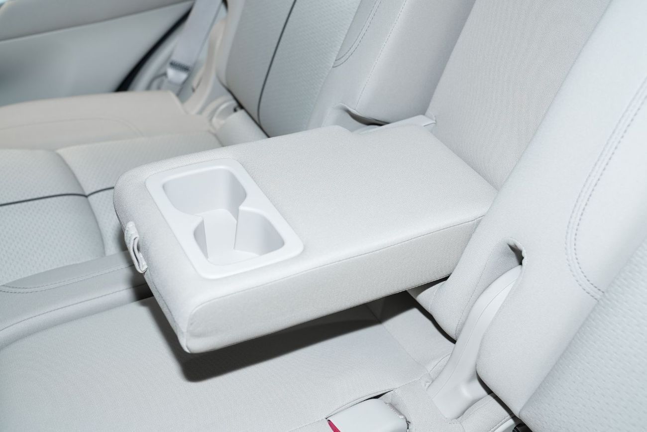 نيسان إكستيرا SE 2.5L RWD