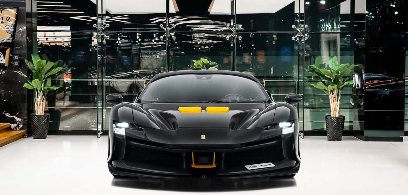 Ferrari SF90 STRADALE 4.0L Twin-Turbocharged V8 Engine + 3 electric motors