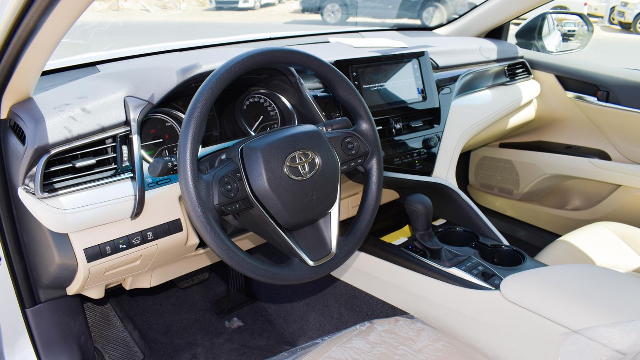 Toyota Camry LE | 2.5L | Hybrid | 2022 | For Export Only