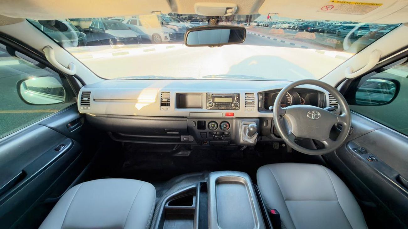 تويوتا هاياس -