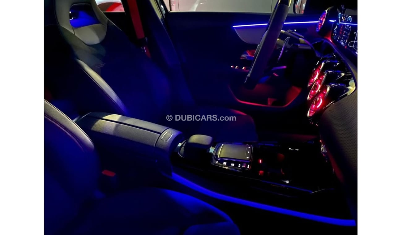 Mercedes-Benz A 35 AMG Premium