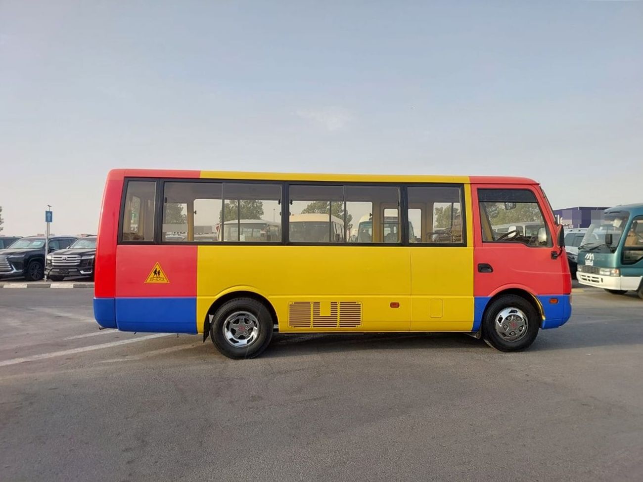 ميتسوبيشي روزا MITSUBISHI ROSA BUS RHD 2004 MODEL 4.2 L DIESEL AUTOMATIC(PM00594)