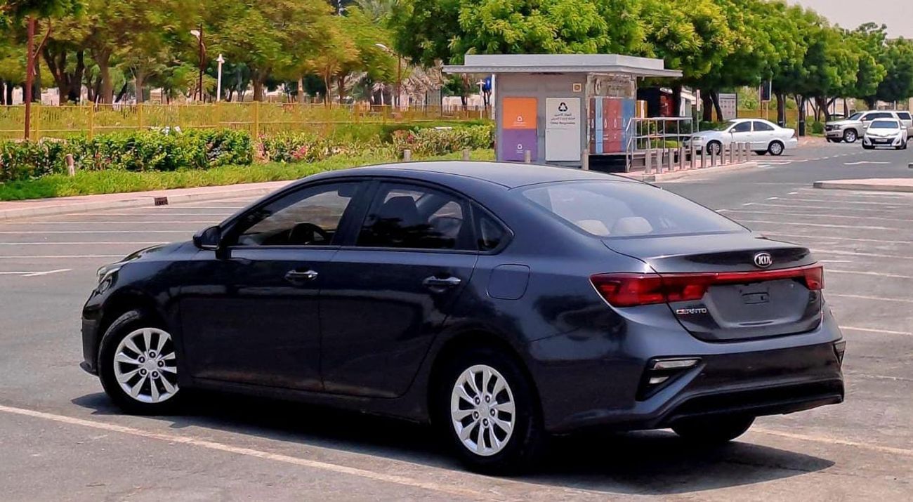 كيا سيراتو LX 1.6L Sedan