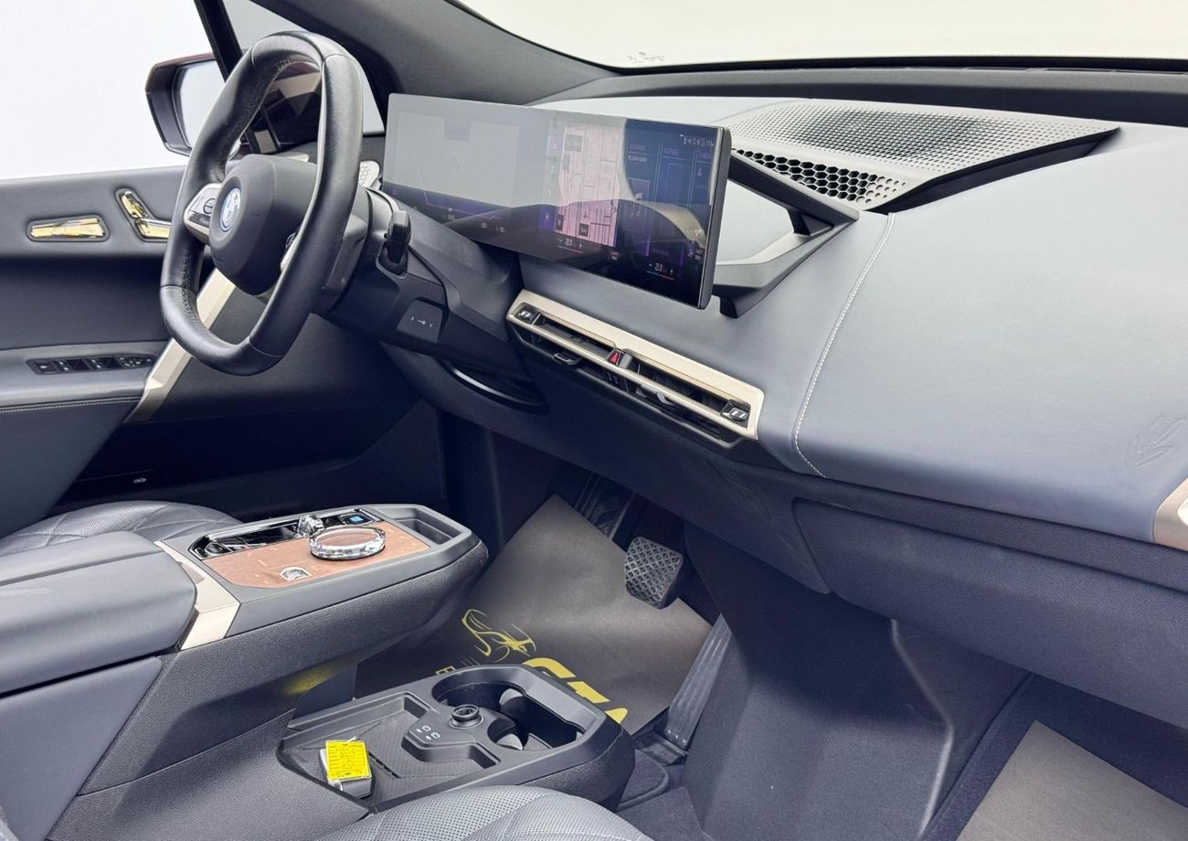 BMW iX xDrive40 2023 BMW iX xDrive40, 2028 BMW Warranty, 2029 BMW Service Pack, Very Low Km, GCC