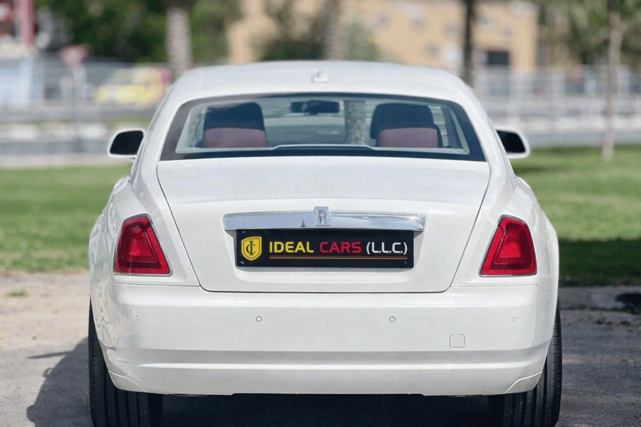 Rolls Royce Ghost Std 6.6L l ROLLS ROYCE GHOST l GCC SPECS l 6.6L W12 l YEAR 2017 l
