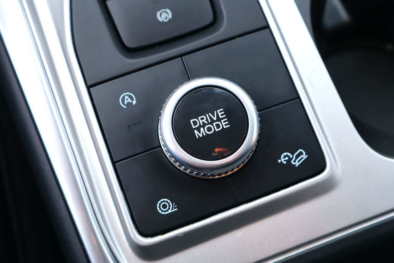 Ford Explorer XLT 202A 2.3L 4WD