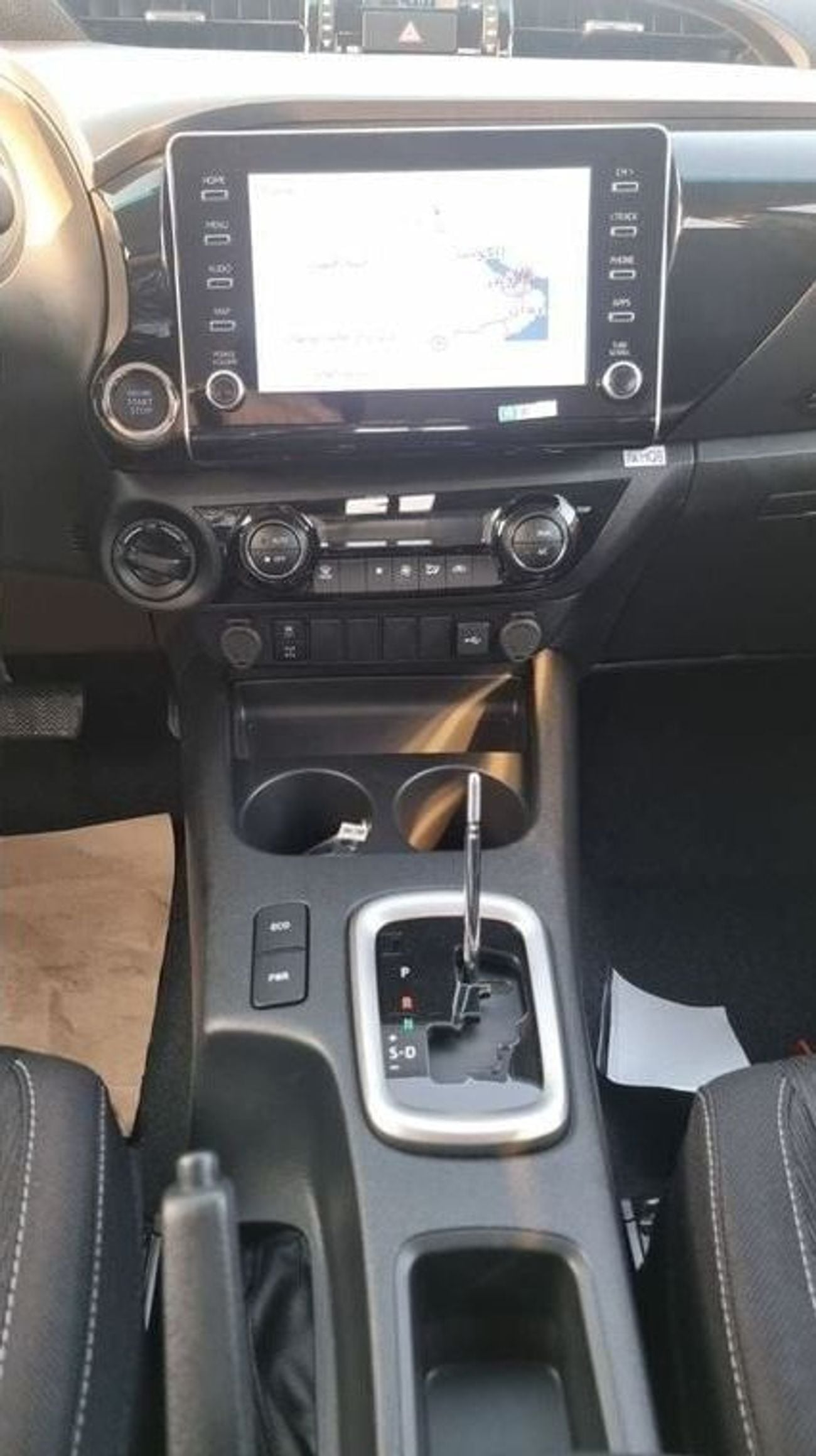 تويوتا هيلوكس SGLX TOYOTA HILUX 2.4 DSL 4x4 DOUBLE CABIN AUTOMATIC PUSH START WIDE BODY